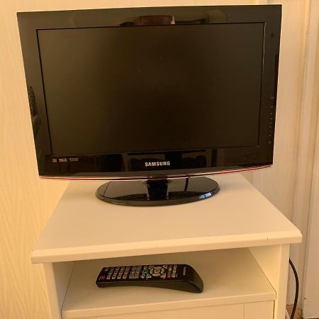 Chambre Tout Confort Saphir 1 A 3 P Dans Belle Maison Vaulx-en-Velin Ngoại thất bức ảnh